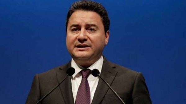 Babacan Hükümete Sert Yüklendi: Keşke Diyerek Ülke Yönetilmez