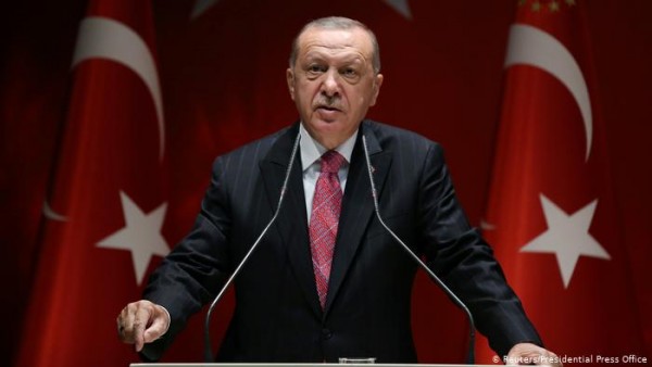 Çin Virüsüne Yeni Önlemler Geliyor: İş Yerleri Saat 22:00'de Kapanacak