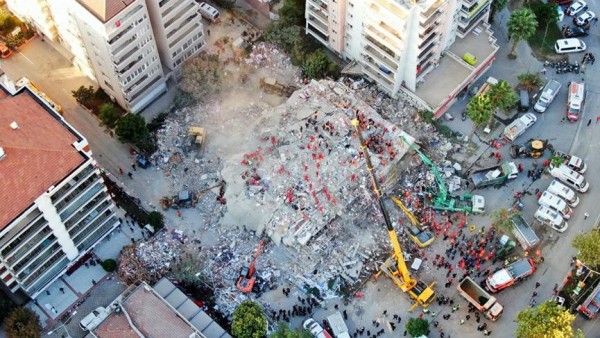 İzmir Depreminde Son Durum: 110 Kişi Hayatını Kaybetti