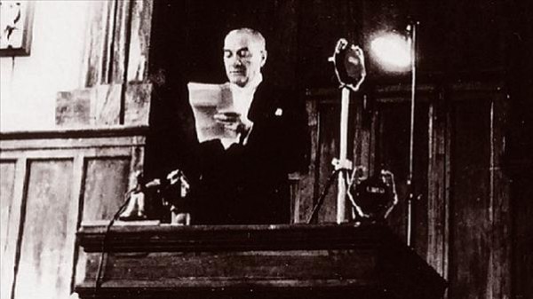 Atatürk'ün Vasiyet Gelirleri Hazine'nin Hesabına Aktarıldı