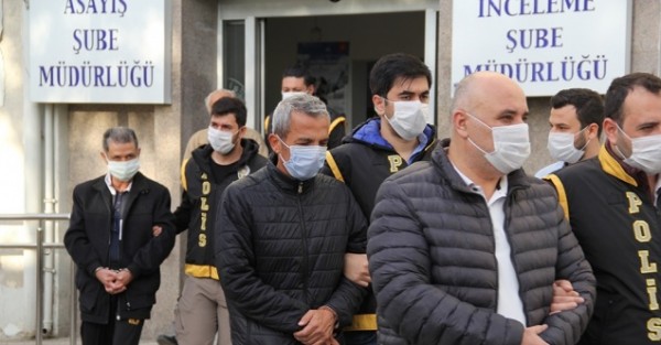 İzmir Depreminde Yıkılan Binaların Müteahhitleri Adliyeye Sevk Edildi