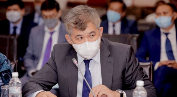 Kazakistan'da Eski Sağlık Bakanı Yolsuzluk Suçlamasıyla Tutuklandı