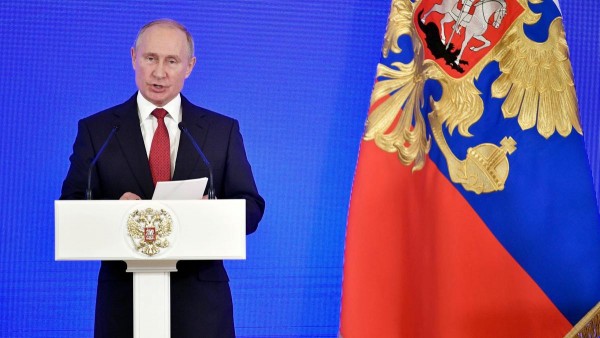 Putin: Ermenistan ve Azerbaycan ile Sürekli Temas Halindeyiz