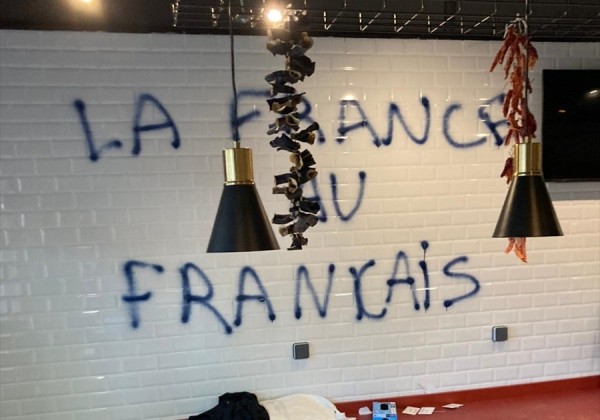 Fransa'da Türk Esnafa Faşist Saldırı: Fransa Fransızlarındır