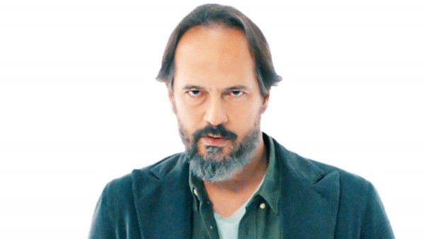 Ünlü Oyuncu Timuçin Esen Çin Virüsüne Yakalandı