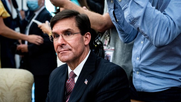 Trump Savunma Bakanı Esper'i Görevden Aldı