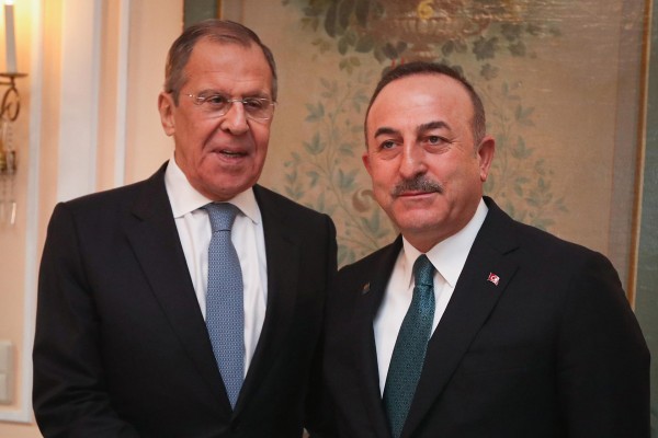 Çavuşoğlu Rus Mevkidaşı Lavrov'la Görüştü