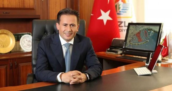 Tuzla Belediye Başkanı Yazıcı Çin Virüsüne Yakalandı