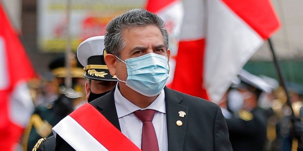 Peru'da Azledilen Devlet Başkanının Yerine Geçen Merino da İstifa Etti