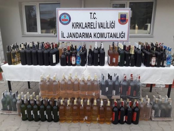 Kırklareli'nde 2 Bin Litre Kaçak İçki Yakalandı