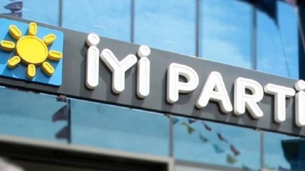 İYİ Parti Gaziantep İl Başkanlığında Toplu İstifa