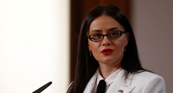 Kosova Dışişleri Bakanı: Vucic Özür Dilemezse Ülkeye Giremez