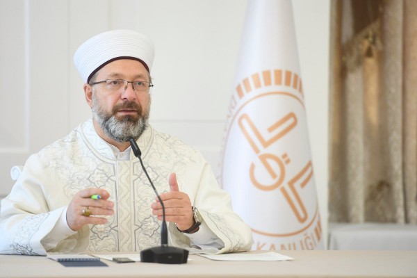 Diyanet’in Faizsiz Maaş Genelgesine İmamlardan Tepki Geldi