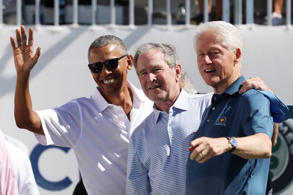 Eski Başkanlar Obama Clinton ve Bush Kamera Karşısında Aşı Olacak
