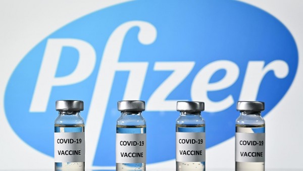 Pfizer 2020 Yılındaki Aşı Üretim Hedefini Yarıya Düşürdü