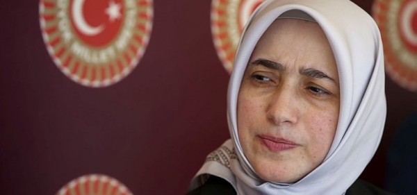AKP'li Zengin: Kadınlara Seçilme Hakkını Cumhurbaşkanımız Verdi