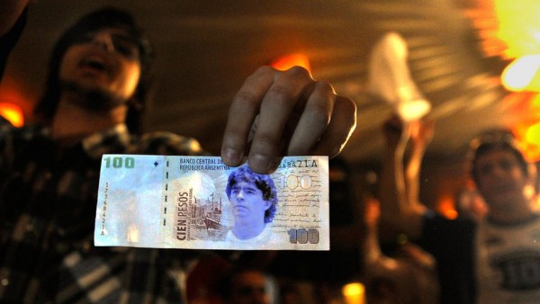 Arjantin'de Maradonalı Banknot Talebi