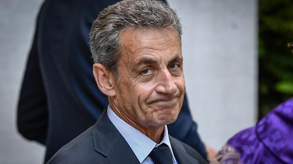 Eski Fransa Cumhurbaşkanı Sarkozy'nin 4 Yıla Kadar Hapsi İsteniyor