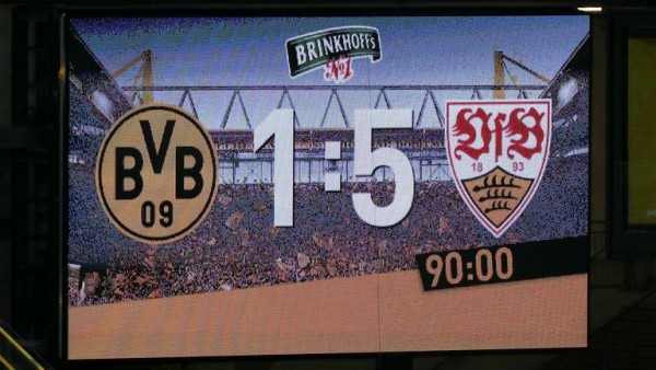 Borussia Dortmund, Stuttgart'a Farklı Kaybetti