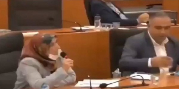 Esenyurt Belediye Meclisi'nde Atatürk Tartışması