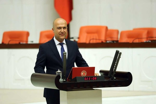 Su Bizden Yönetim Katar’dan