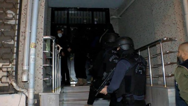 İstanbul'da IŞİD Operasyonu: Çok Sayıda Gözaltı Var