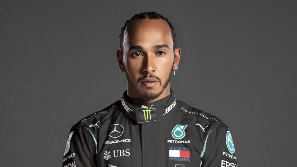 Lewis Hamilton Mercedes ile Rekor Anlaşmaya İmza Atıyor