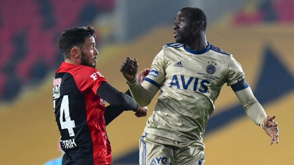 Fenerbahçe 3 Puanı Antep'te Bıraktı