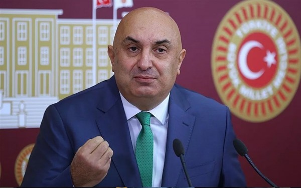 CHP'li Özkoç'tan Yerlikaya'ya: Kızaracak Yüzün Varsa İstifa Edersin