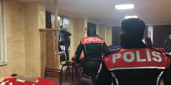 Oyun Sevdası Bitmiyor: Aynı Kıraathaneye İkinci Baskın