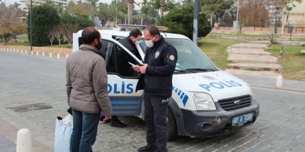 EGM Evsiz Vatandaşa Ceza Kesen Polis Adına Özür Diledi