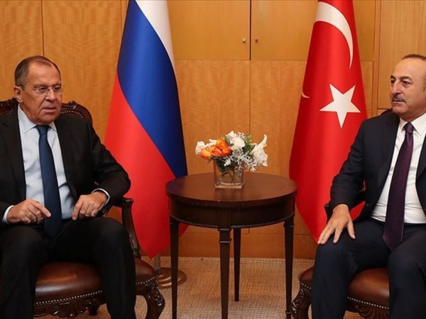 Çavuşoğlu Aşı Anlaşması İçin Rusya'ya Gidiyor
