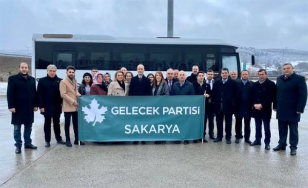 Gelecek Partisi Sakarya İl Teşkilatı Topluca İstifa Etti