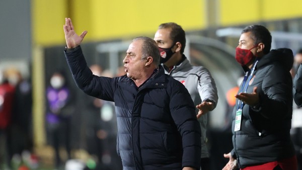 Tahkim Kurulu Fatih Terim'in Cezasını Dört Maça İndirdi