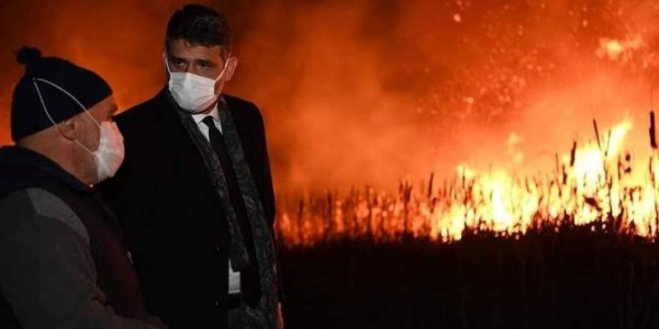Kocaeli'de Bataklık Yangını Son Anda Kontrol Altına Alındı