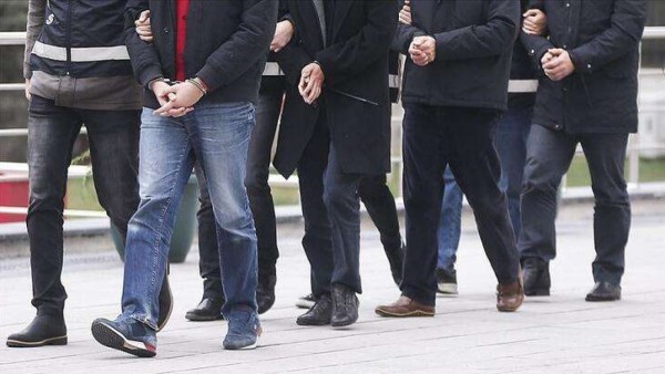 10 İlde FETÖ Operasyonu: 28'i Subay 29 Kişi Hakkında Gözaltı Kararı