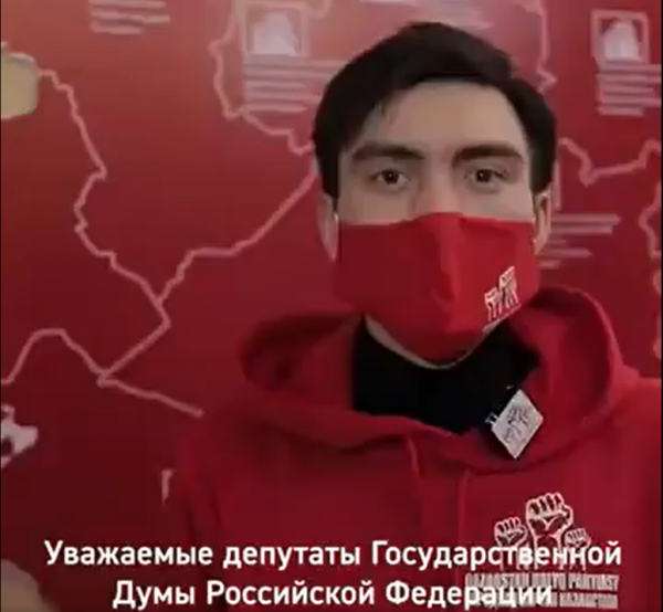 Kazakistan'ın Toprak Bütünlüğünü Tanımayan Rus Vekillere Çikolata