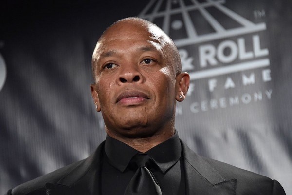 Ünlü Rap Yıldızı Dr. Dre Hastaneye Kaldırıldı