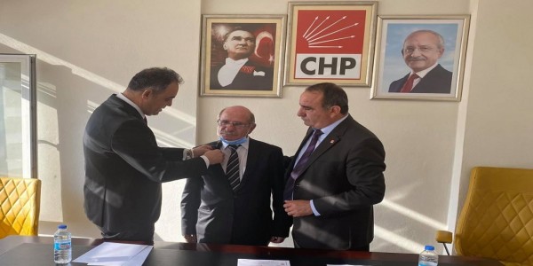 Ovacık'ta CHP'ye Toplu Geçiş Oldu; AKP'nin İlçede Meclis Üyesi Kalmadı