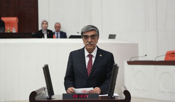 Eski MHP Milletvekili Ahrazoğlu Hayatını Kaybetti