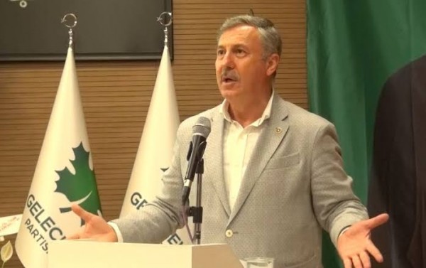 Gelecek Partili Selçuk Özdağ’a Saldırı
