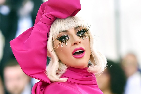 Lady Gaga ABD'deki Başkanlık Yemin Töreninde Ulusal Marşı Seslendirecek