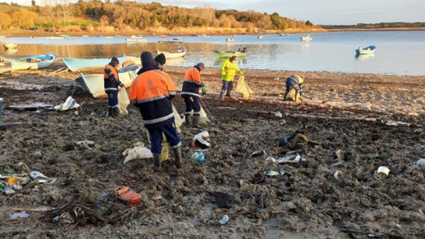 İstanbul'un Barajlarından 40 Ton Çöp Çıktı