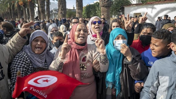 Tunus'ta Gerçekleştirilen Protestolarda 600'den Fazla Gözaltı