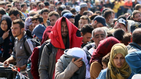 Almanya Suriyelileri Sınır Dışı Etmeyi Yasaklayan Kararı İptal Ediyor