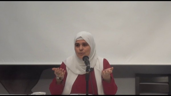 Akit Yazarı, Yabancı Dil Bilenleri FETÖ'cü İlan Etti