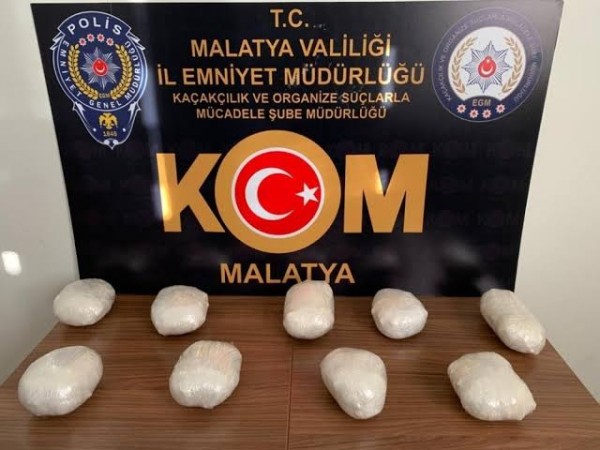 Malatya'da Durdurulan Yolcu Otobüsünde Uyuşturucu Yakalandı