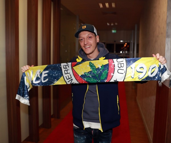 Mesut Özil'in Yıllık Ücreti İçin Rekor Rakam
