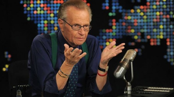ABD'li Ünlü Sunucu Larry King Çin Virüsü Sebebiyle Hayatını Kaybetti