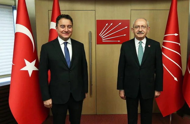 Ali Babacan Kılıçdaroğlu'nu CHP Genel Merkezi'nde Ziyaret Etti
